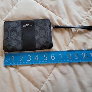 NWOT Coach wristlet